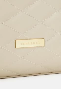 Anna Field Funda Para Portátil - Beige -Anna Field Almacenar 67f763e267c74344a78d181f077a0b74
