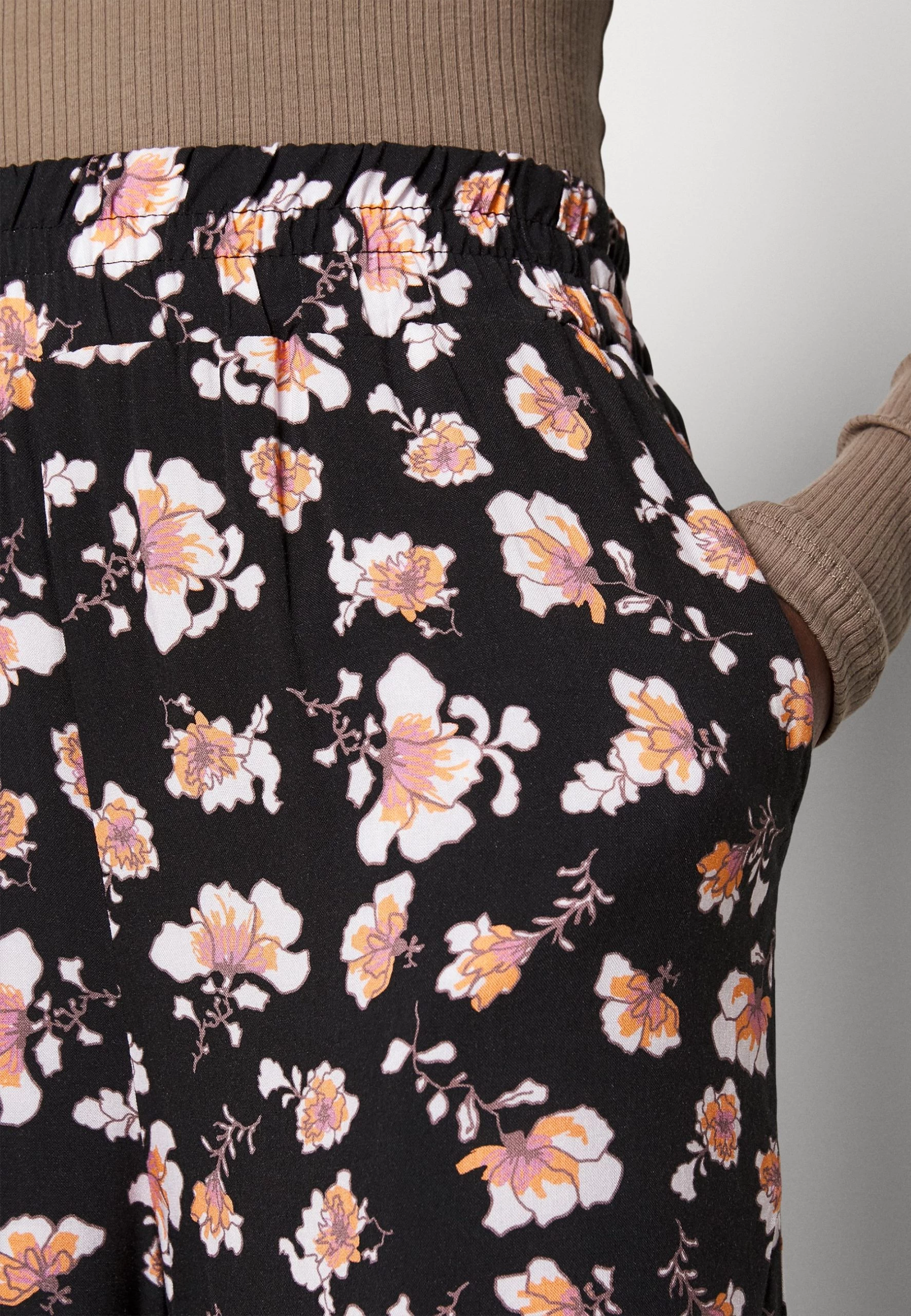 Pantalones - Black/Multi-Coloured 5 Pantalones - Black/Multi-Coloured - Imagen 5