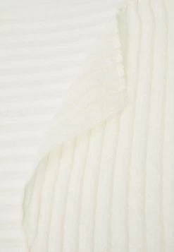 Anna Field Bufanda - Off-White -Anna Field Almacenar 99ea3e0aca0c4bd780dacae6c5f50493