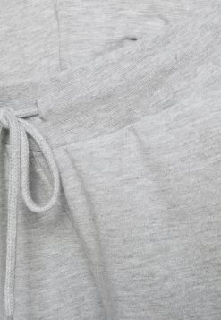 Slim Fit Joggers - Overbump - Pantalones Deportivos - Light Grey -Anna Field Almacenar bdcb41bafe3945bd95f8e6c593930596